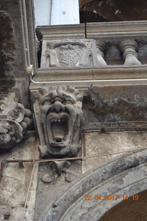 La Regina Di Vertecoeli Neapol Zewnętrze zdjęcie